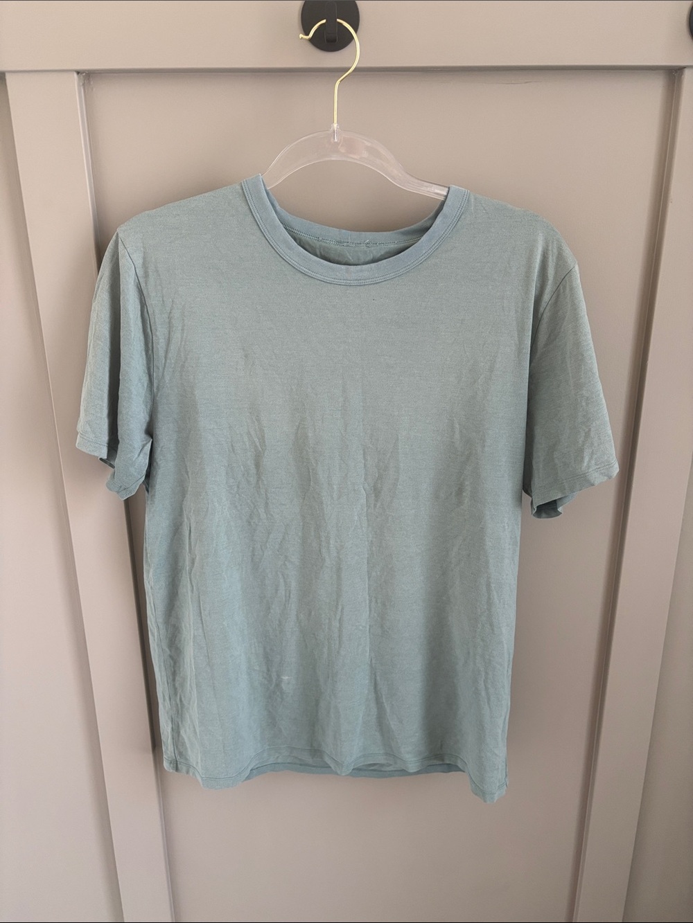 Men's Lululemon Crew Neck T-Shirt in Light Sage